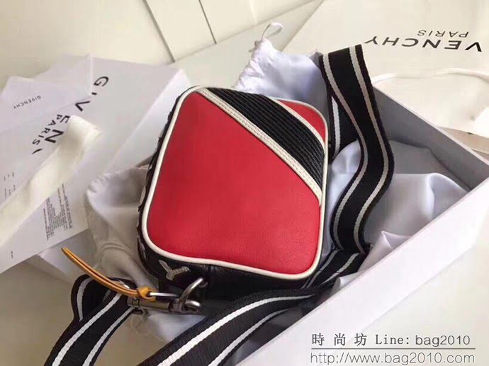 GlVENCHY紀梵希 18新款 倒立LOGO 時尚腰包 男女同款  tsg1222